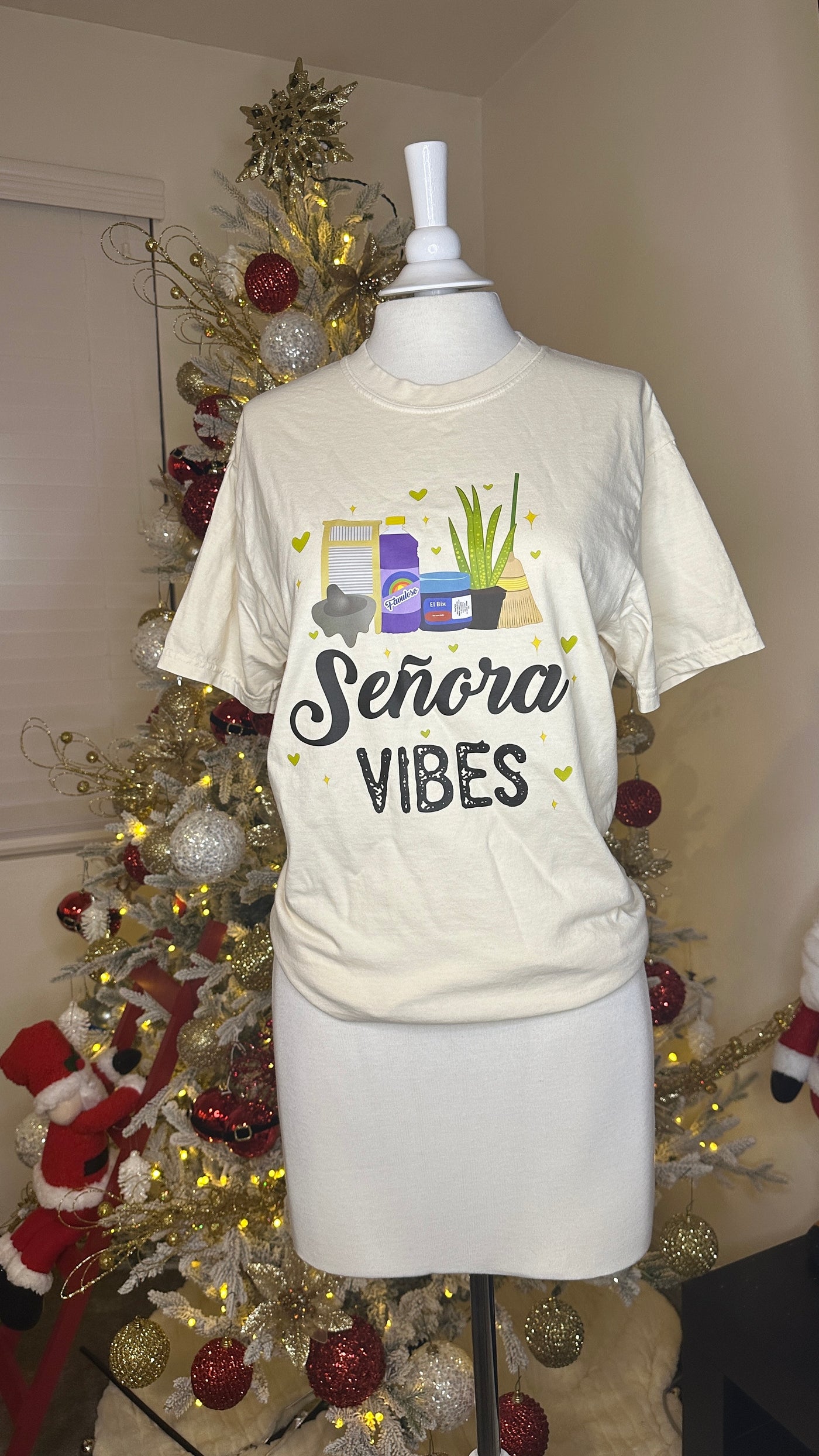 Señora Vibes Tee