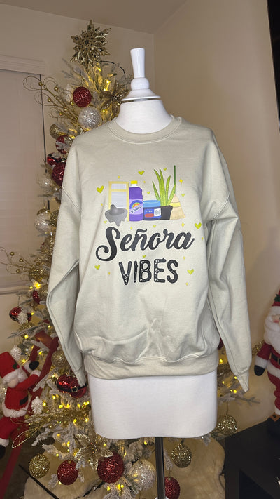 Señora Vibes Crewneck