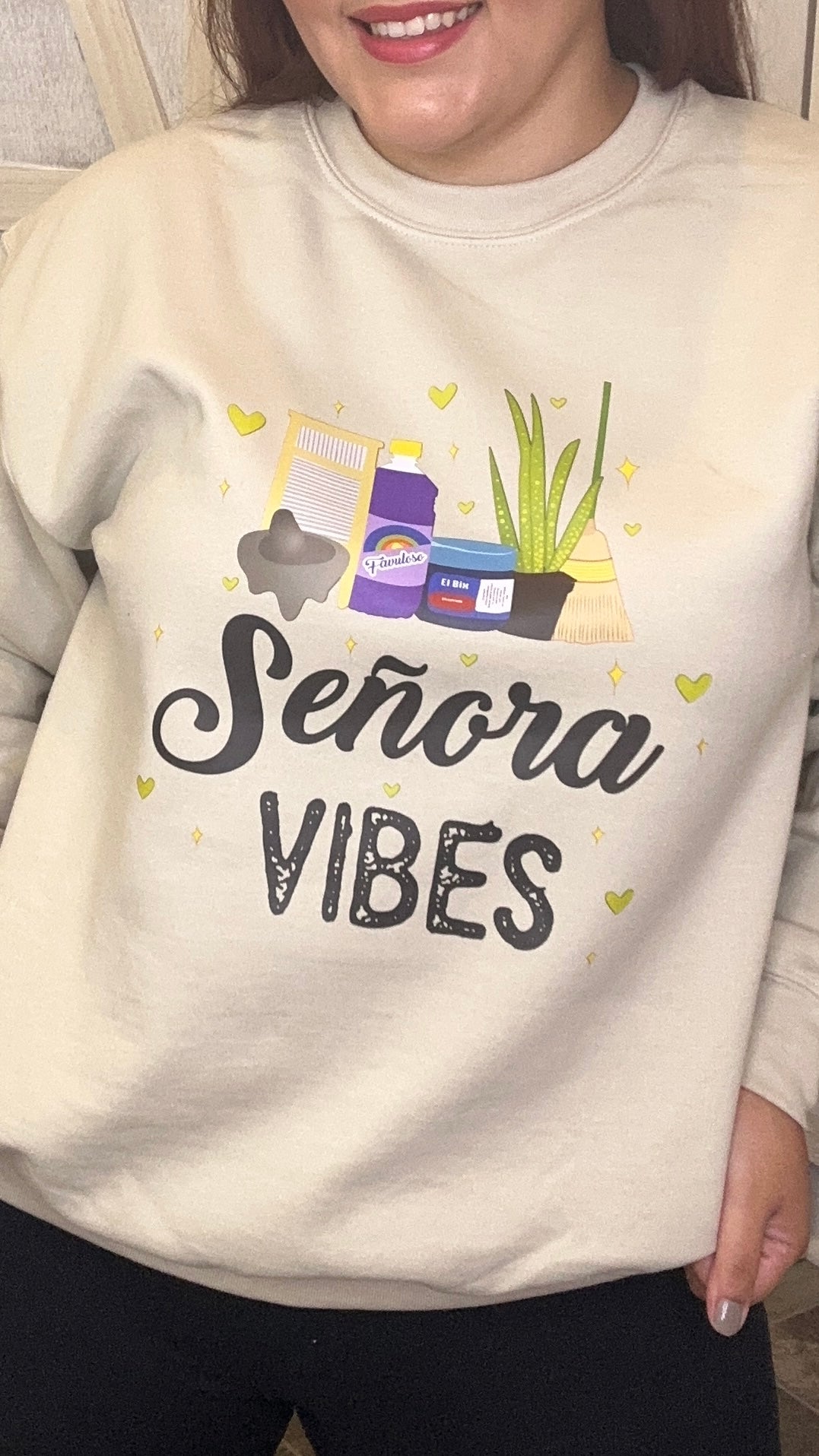 Señora Vibes Crewneck