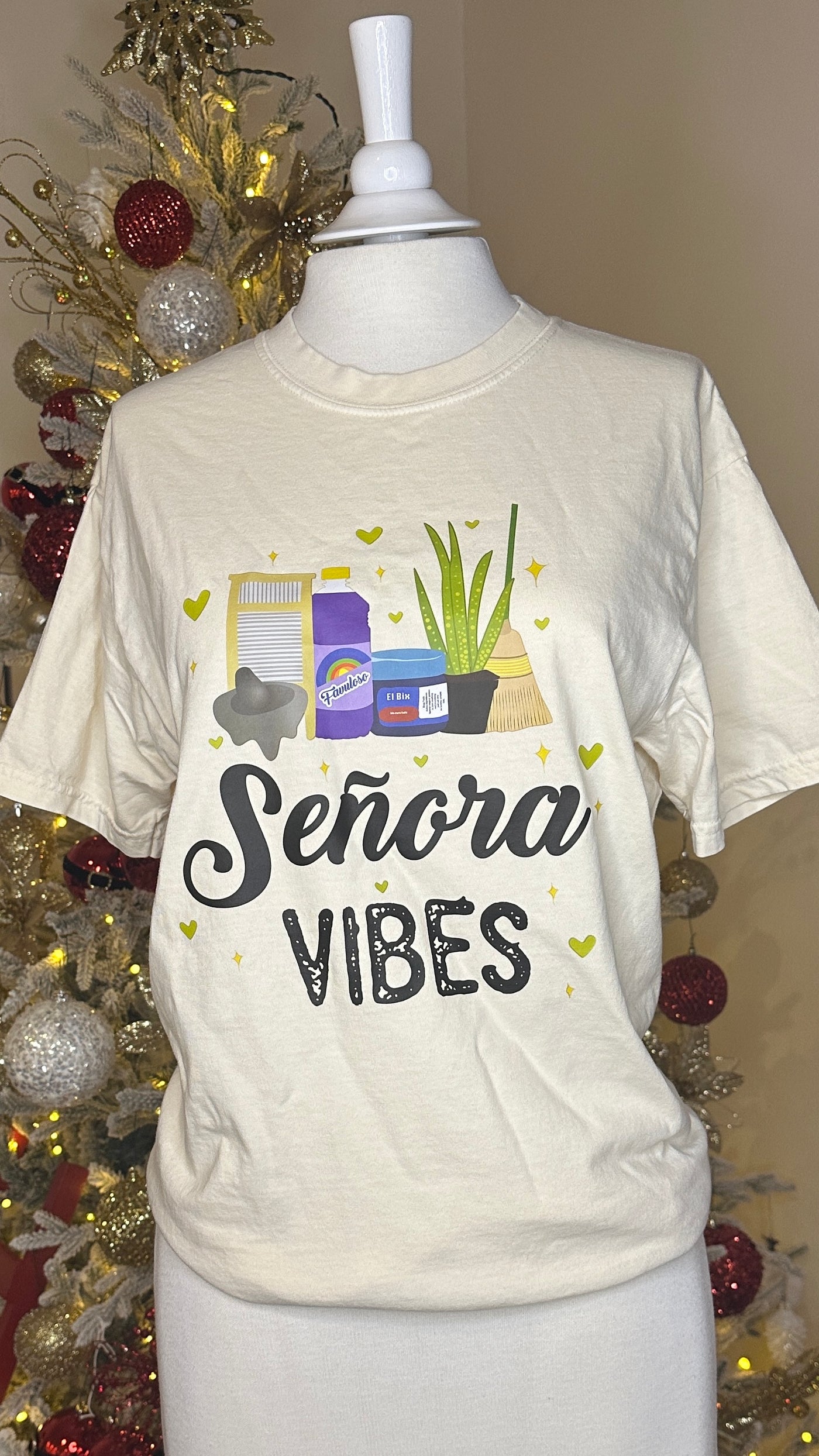 Señora Vibes Tee