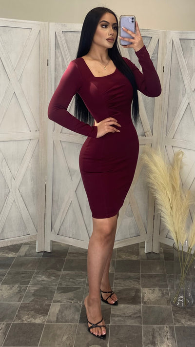 Victoria Dress (Burgundy)