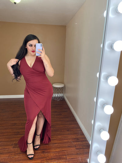 Sorella Gown (Burgundy)